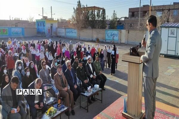 مراسم تجلیل از معلمان جهادگرشهرستان درمیان
