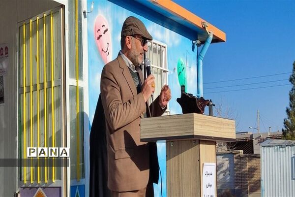 مراسم تجلیل از معلمان جهادگرشهرستان درمیان