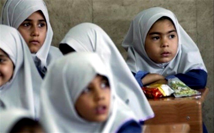 کمیته امداد چه خدماتی به دانش‌آموزان نیازمند می‌دهد؟