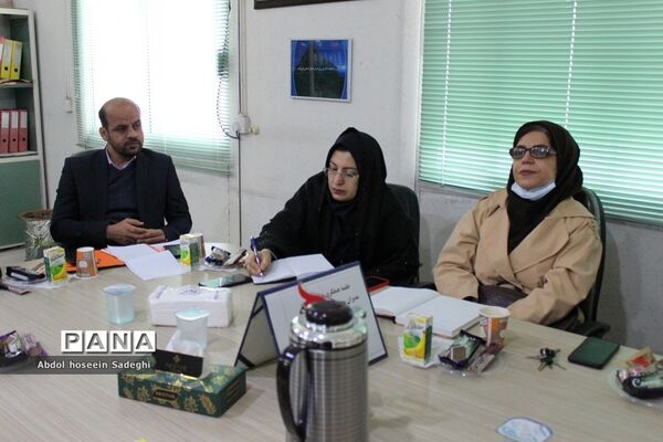 جلسه همفکری و هم‌اندیشی مدیران آموزشگاه‌های آزاد بوشهر