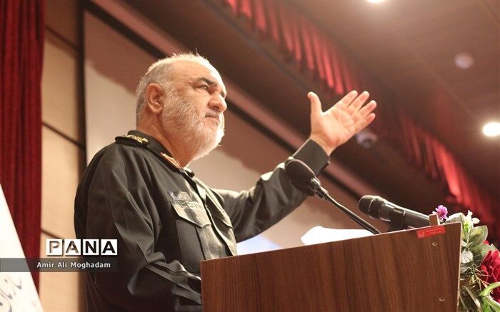 دشمنان ‌می‌خواستند مدارس و دانشگاه‌ها ‌را تعطیل و کشور را به آشوب بکشند