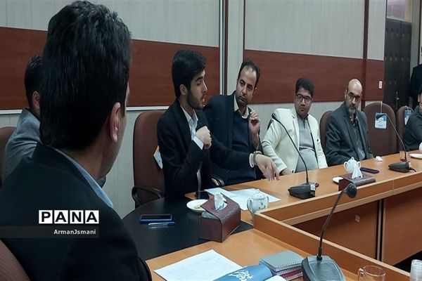 اولین نشست جوانان فعال  عرصه ی رسانه در خلیل‌آباد