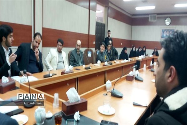 اولین نشست جوانان فعال  عرصه ی رسانه در خلیل‌آباد