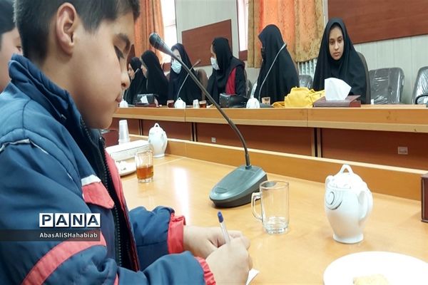 اولین نشست جوانان فعال  عرصه ی رسانه در خلیل‌آباد