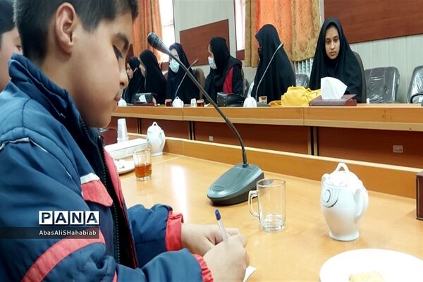 اولین نشست جوانان فعال  عرصه ی رسانه در خلیل‌آباد