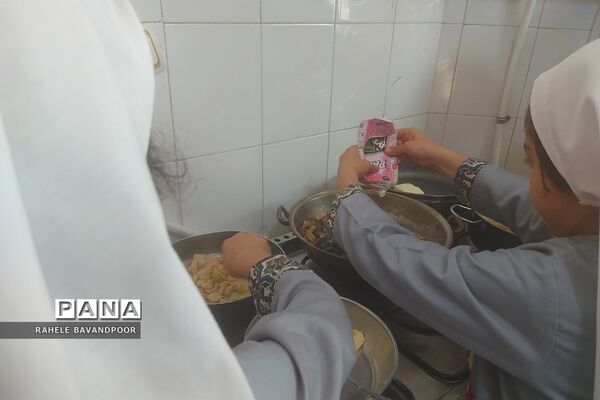 برگزاری کارگاه آموزش آشپزی مادران و دختران در فشافویه