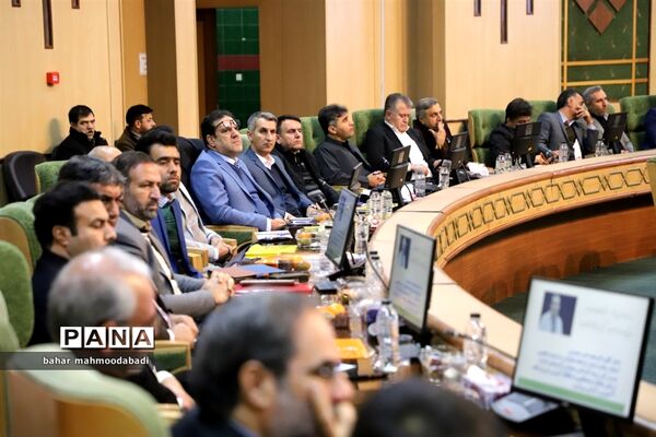 نشست تخصصی مدیران‌کل استان‌ها و مسئولان ادارات ارزیابی عملکرد آموزش و پرورش قطب ۴ کشوری