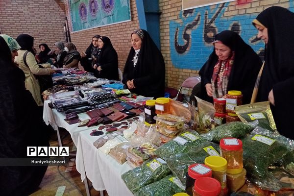 جشن‌بانوان ایرانی به مناسبت میلادحضرت‌زهرا(س)