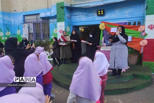 جشن میلاد حضرت زهرا(س) و تکریم مادران در دبستان مبعث ناحیه 3 شیراز