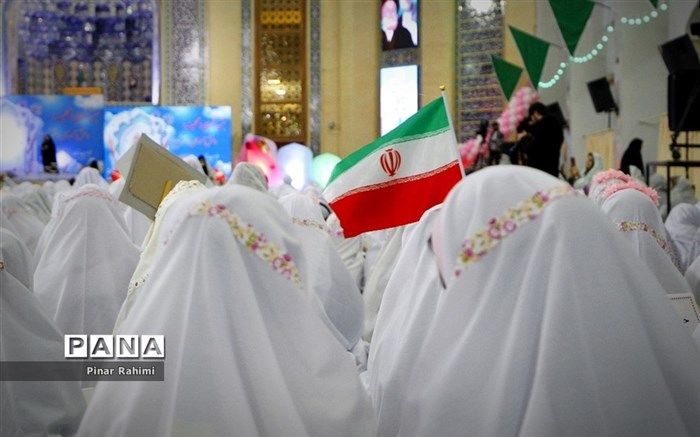 جشن تکلیف به یک خاطره به‌یادماندنی برای دانش‌آموزان تبدیل شود