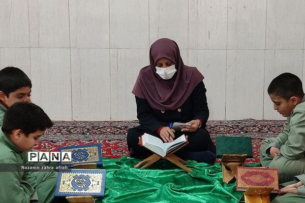 برگزاری امتحانات مرحله آموزشگاهی قرآن و عترت در رودهن