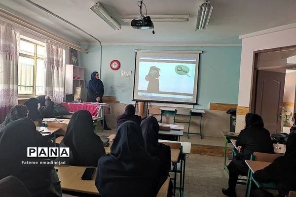 برگزاری کارگاه توانمندسازی ارتباط موثر ویژه دبیران در مدرسه تربیت رودهن