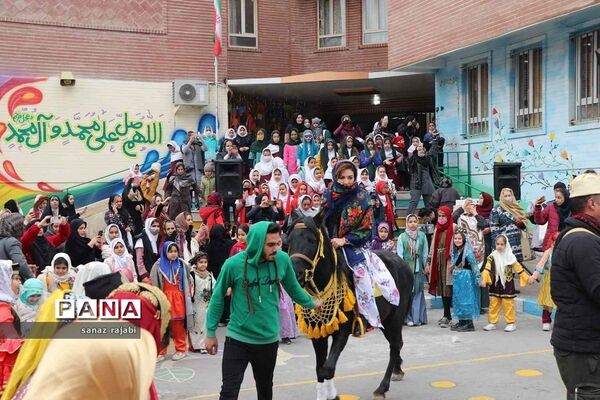 برگزاری جشنواره ایران‌شناسی در دبستان طواف معماریان ناحیه2 شهرری