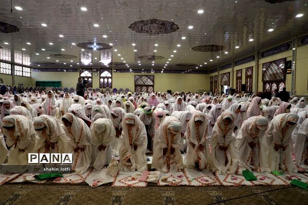 برگزاری طرح بهار بندگی و جشن تکلیف دانش‌آموزی در کرمانشاه