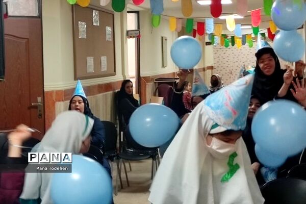 مراسم ولادت حضرت فاطمه(س) در مدرسه استثنایی کریمه اهل بیت رودهن