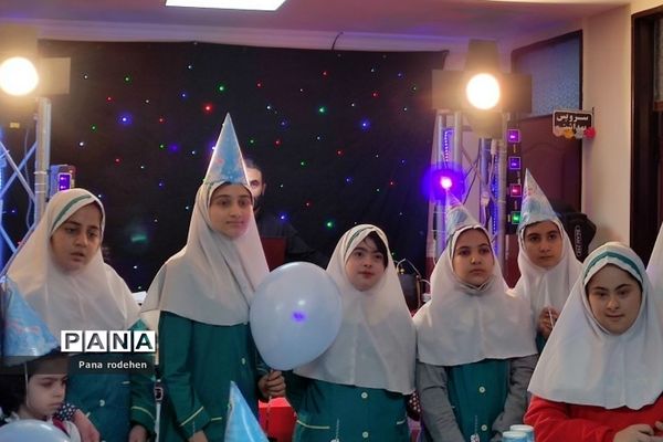 مراسم ولادت حضرت فاطمه(س) در مدرسه استثنایی کریمه اهل بیت رودهن