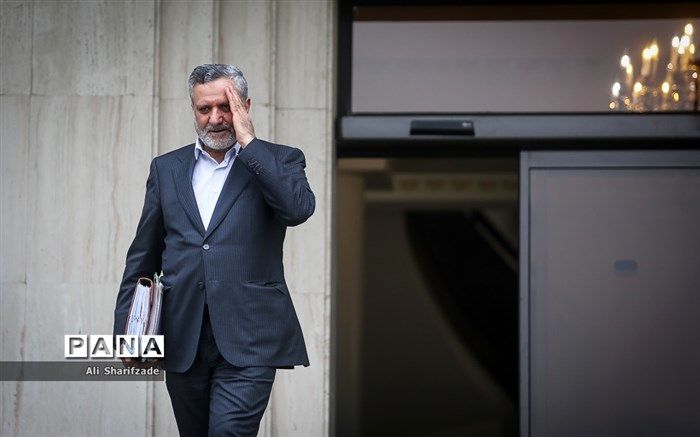 توضیح وزیر کار درباره بازنگری در آیین‌نامه تعیین مشاغل سخت و زیان‌آور