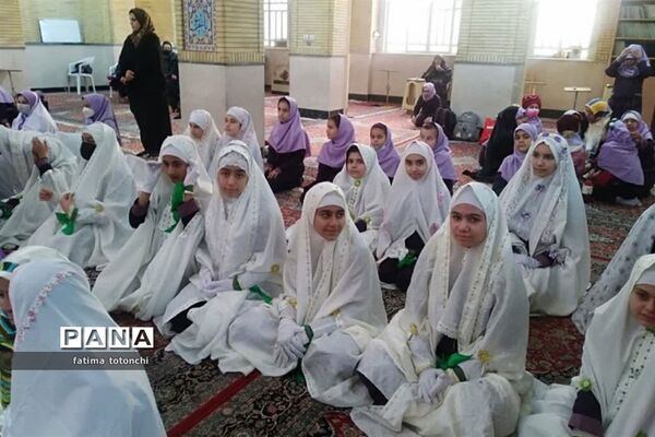 برگزاری اجلاسیه نماز  دانش آموزان دختر دبستانی ناحیه 3 شیراز