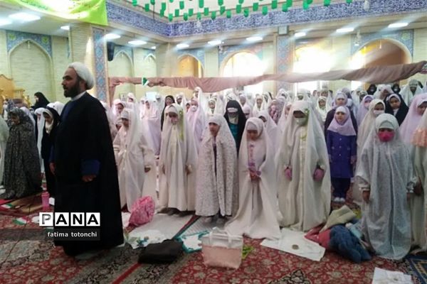 برگزاری اجلاسیه نماز  دانش آموزان دختر دبستانی ناحیه 3 شیراز