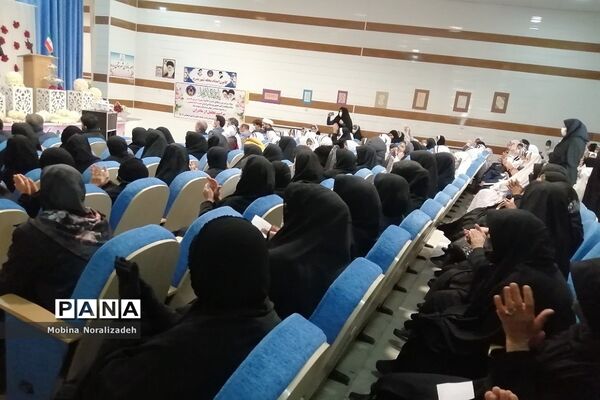 برگزاری مراسم میلادحضرت زهرا (س) در بدره