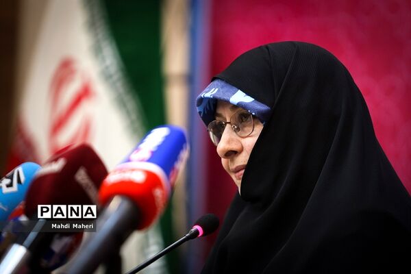 نشست خبری انسیه خزعلی معاون رئیس جمهوری