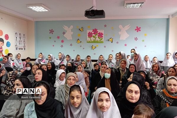 بزرگداشت حضرت فاطمه در‌ مدرسه آیت الله خامنه‌ای