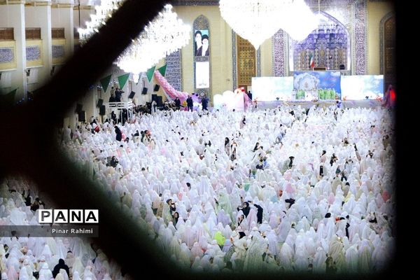 جشن شکوفایی  پنج هزار نفری دانش‌آموزان دختر