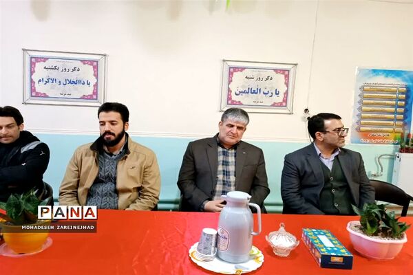 برگزاری مراسم روز مادر و روز زن در دبیرستان‌ شهید‌ زهره‌‌وند قرچک