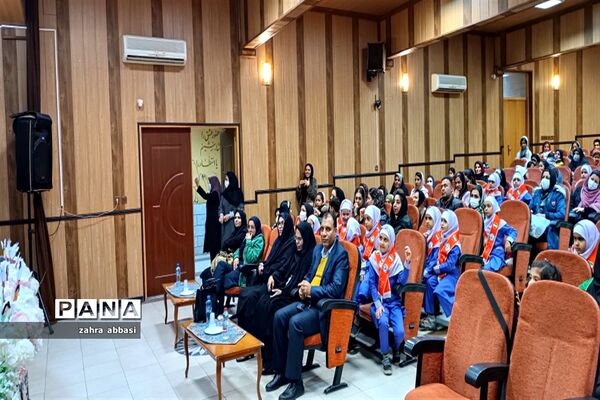 جشن میلاد حضرت زهرا(س) در کانون فرهنگی تربیتی حضرت زینب (س) ناحیه 3 شیراز