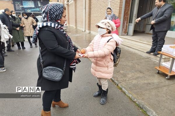برگزاری آیین سپاس مادر در کانون فرهنگی تربیتی سلمان منطقه ۱۰
