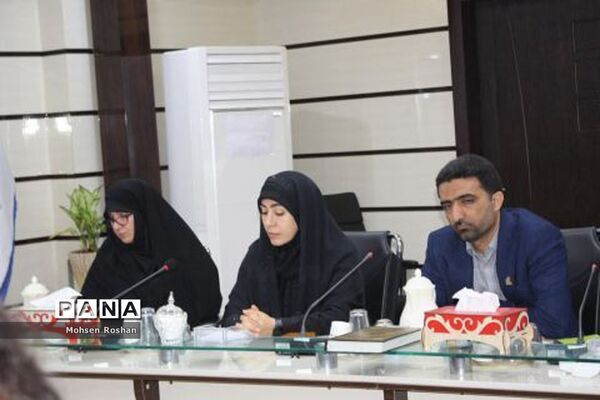 نشست شورای معاونان آموزش و پرورش استان بوشهر