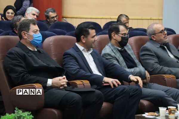 برگزاری یادواره شهدای فرهنگی و تجلیل از جانبازان وآزادگان آموزش و پرورش ناحیه 2 شهرری