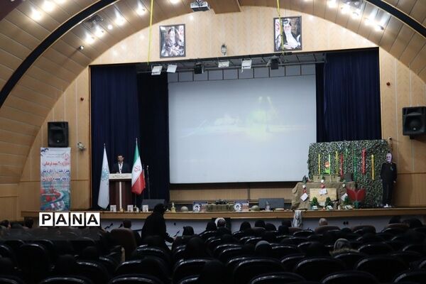 برگزاری یادواره شهدای فرهنگی و تجلیل از جانبازان وآزادگان آموزش و پرورش ناحیه 2 شهرری