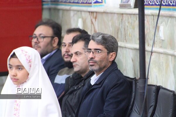 آیین جشن تکلیف دانش‌آموزان دختر منطقه چهاردانگه با عنوان «نیلوفرانه»