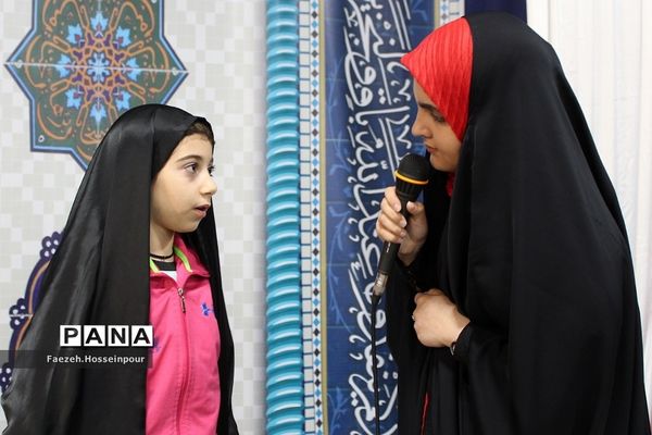 برگزاری مراسم بوی بهشت بهانه‌ای برای تجلیل از خانواده شهدا در بهارستان‌2