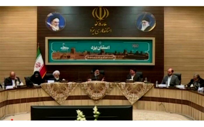 افرادی که مانع پیشرفت و تحول نظام اداری هستند؛ بدون رودربایستی کنار بگذارید