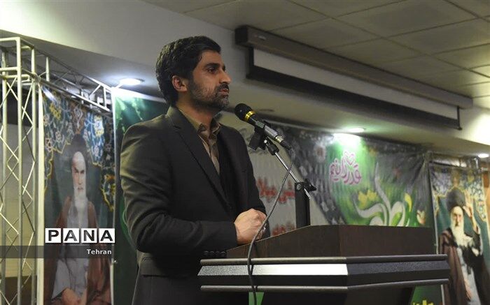 فاطمه زهرا(س) یادآور جایگاه رفیع و مرتبت والای زن در فرهنگ ایرانی اسلامی است