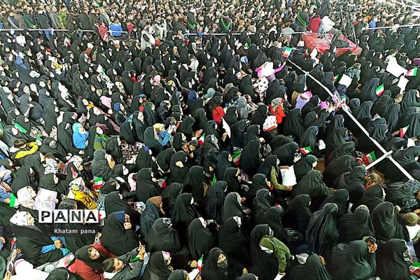 استقبال بی‌نظیر مردم شهرستان خاتم از رئیس‌جمهوری