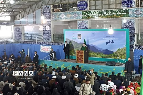 استقبال بی‌نظیر مردم شهرستان خاتم از رئیس‌جمهوری