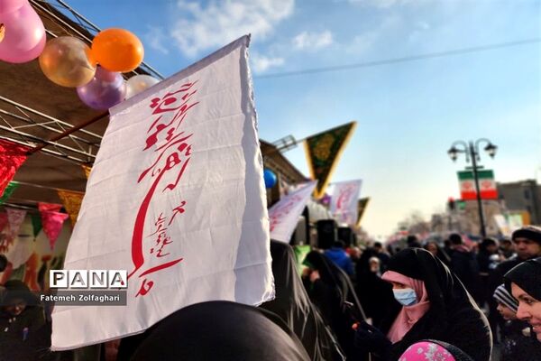 جشن بزرگ خانوادگی به‌مناسبت میلاد حضرت فاطمه زهرا (س)