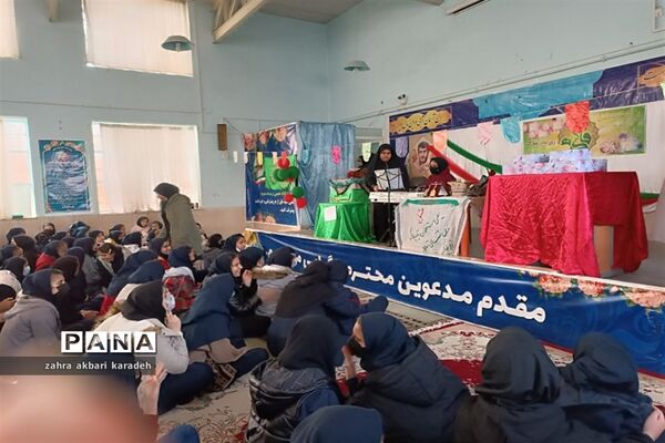 تجلیل از همسران و دختران شهدا و جانبازان همزمان با جشن میلاد حضرت زهرا(س) در شیراز