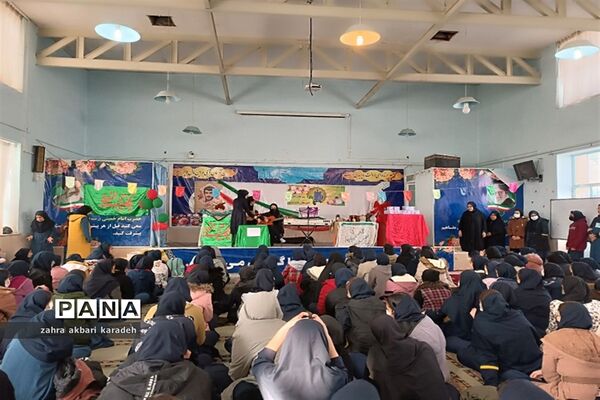 تجلیل از همسران و دختران شهدا و جانبازان همزمان با جشن میلاد حضرت زهرا(س) در شیراز