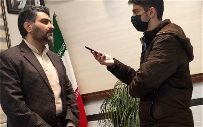 انس با کتاب، همنشینی با اندیشمندان است