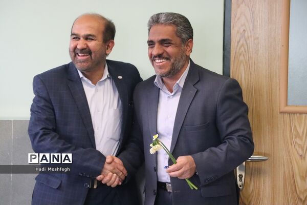 تجلیل از بانوان شاغل در حوزه  اداره‌کل آموزش و پرورش فارس