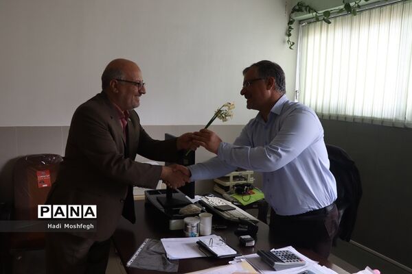 تجلیل از بانوان شاغل در حوزه  اداره‌کل آموزش و پرورش فارس