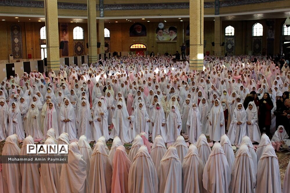 جشن تکلیف، مقدمه‌ای برای آشنایی دانش‌آموزان با فرائض دینی است/فیلم