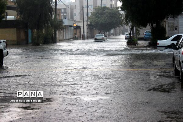 بارش باران و آبگرفتگی معابر در بوشهر