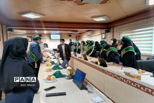 اولین گردهمایی شهرداران مدارس منطقه ۱۸