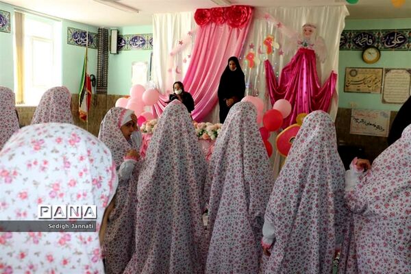 برگزاری جشن تکلیف مدارس آباده