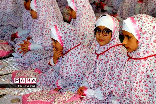 برگزاری جشن تکلیف مدارس آباده